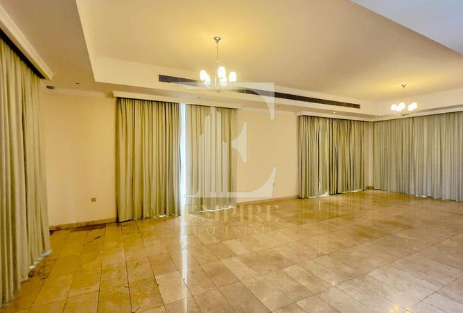 958787 - Property Image 3