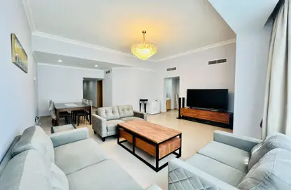 Apartment - 3 Bedrooms - 3 Bathrooms for rent in Al Juffair - Capital Governorate