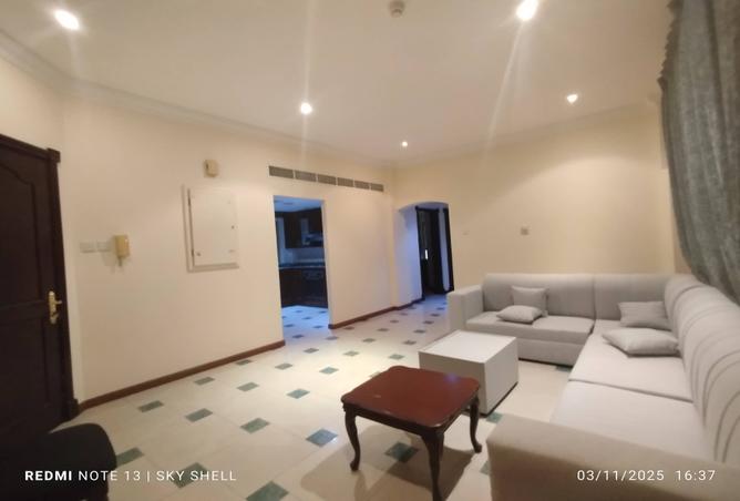 968991 - Property Image 2