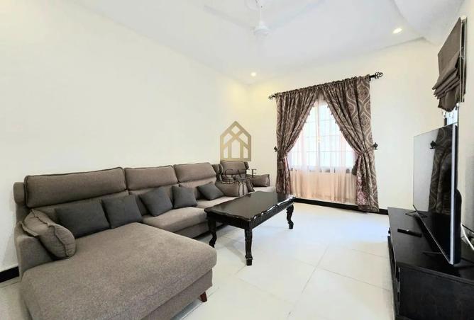 976970 - Property Image 2