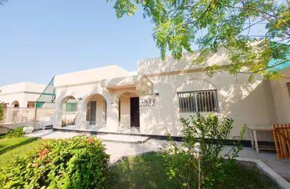 Villa - 3 Bedrooms - 2 Bathrooms for rent in Tubli - Central Governorate