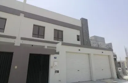 Villa - 4 Bedrooms - 6 Bathrooms for sale in Busaiteen - Muharraq Governorate