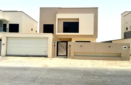 Villa - 4 Bedrooms - 5 Bathrooms for sale in Dumistan - Northern Governorate