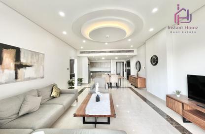 Apartment - 2 Bedrooms - 3 Bathrooms for rent in Al Juffair - Capital Governorate