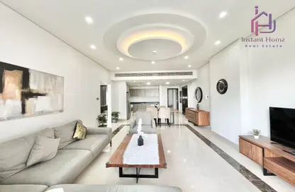 Apartment - 2 Bedrooms - 3 Bathrooms for rent in Al Juffair - Capital Governorate