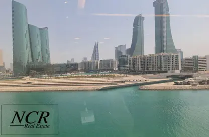 Apartment - 2 Bedrooms - 3 Bathrooms for rent in Reef Island - Capital Governorate