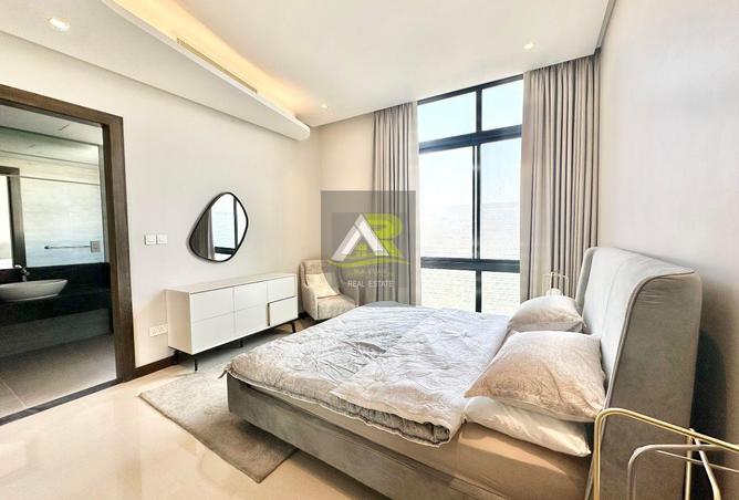 952604 - Property Image 2