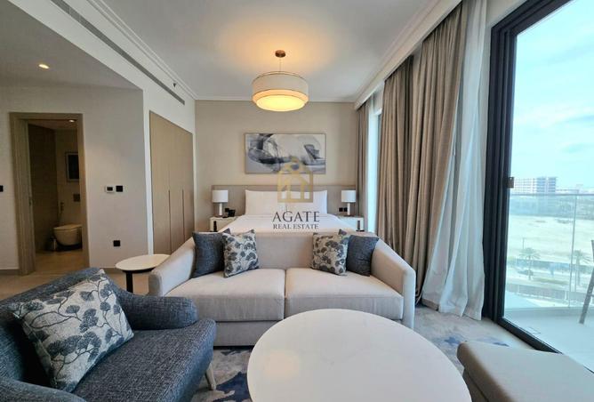 975227 - Property Image 2