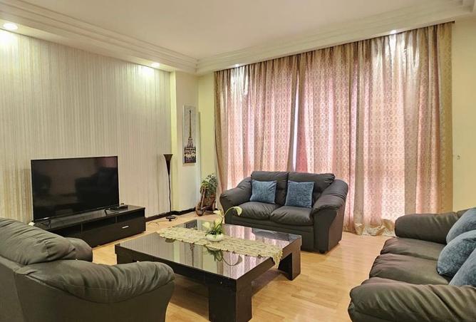 978163 - Property Image 2