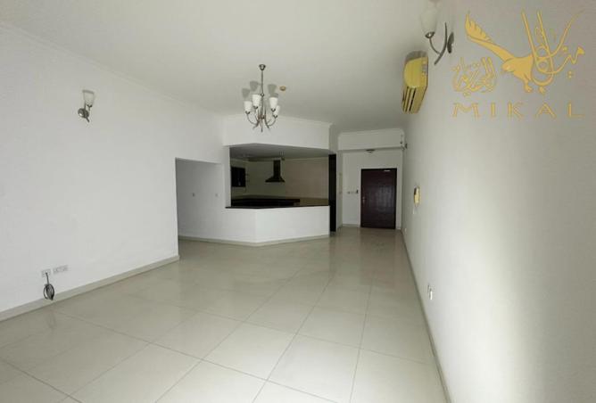 954862 - Property Image 2