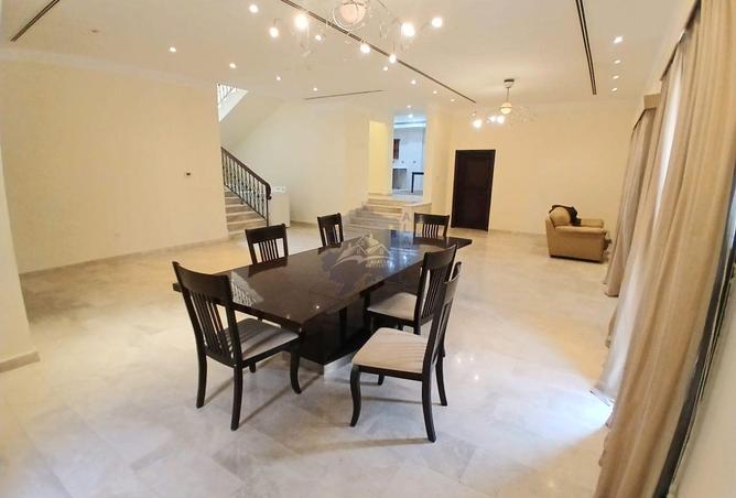 960239 - Property Image 3