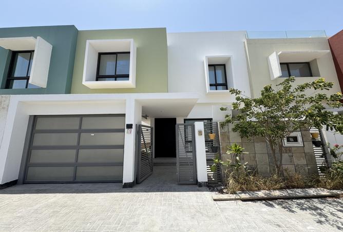925161 - Property Main Image
