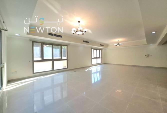 971093 - Property Image 2