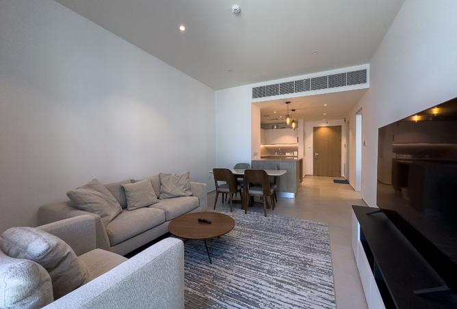 957703 - Property Image 2