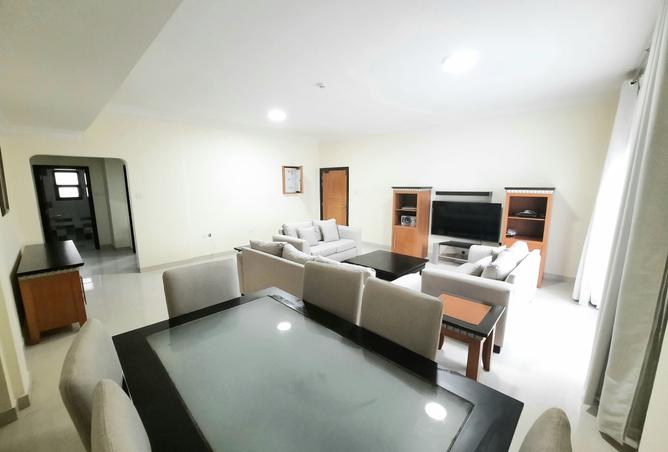 991971 - Property Image 2