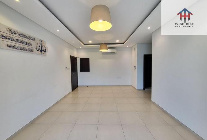 987802 - Property Image 2