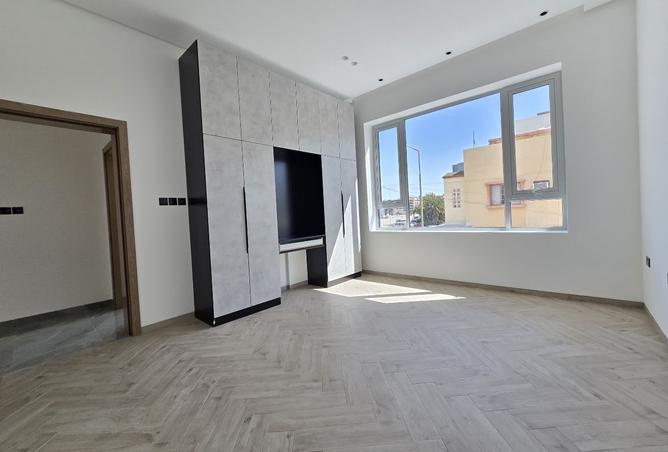 952751 - Property Image 3