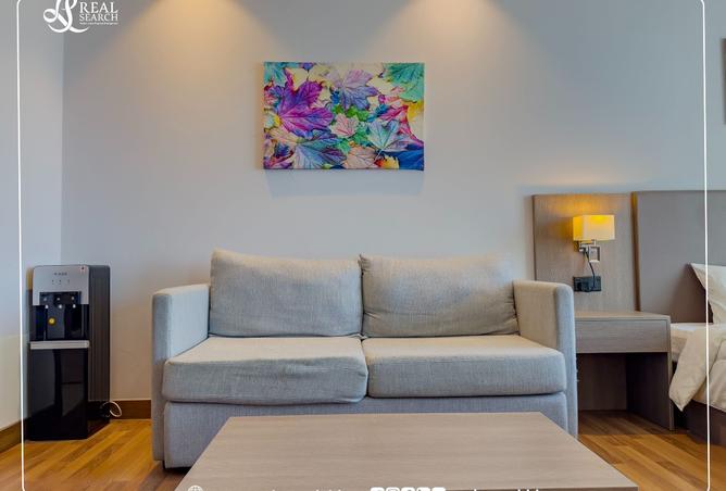 956225 - Property Image 3