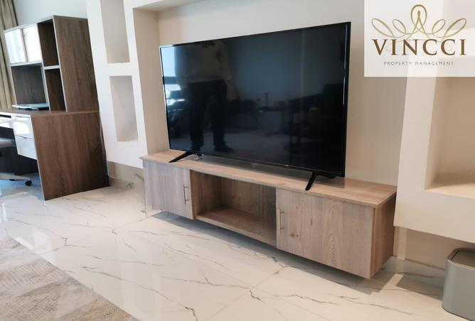 987561 - Property Image 3