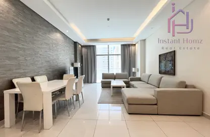 Apartment - 2 Bedrooms - 3 Bathrooms for rent in Al Juffair - Capital Governorate