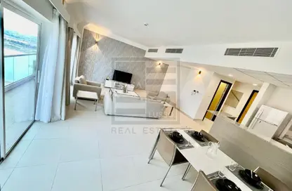 دوبلكس - 2 غرف نوم - 3 حمامات للايجار في شارع أمواج - أمواج - المحرق