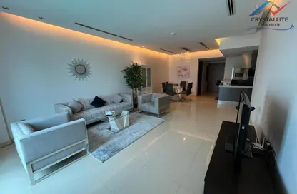 Apartment - 2 Bedrooms - 3 Bathrooms for rent in Reef Island - Capital Governorate