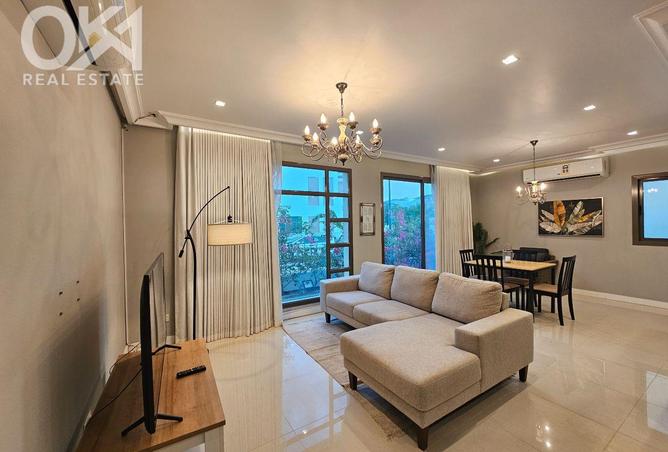 958203 - Property Image 2
