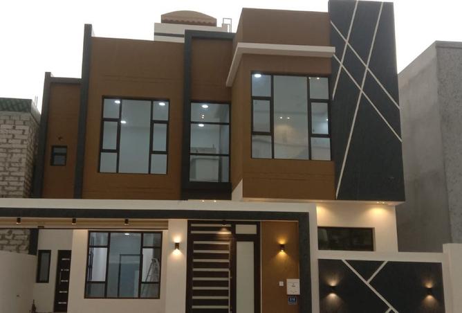 981618 - Property Image 2