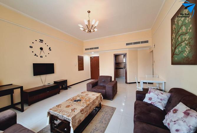 960839 - Property Image 2