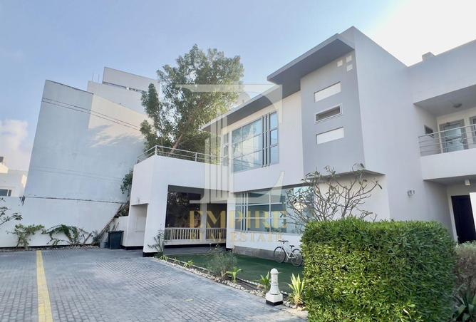 958726 - Property Main Image