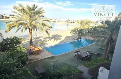 Villa - 4 Bedrooms - 5 Bathrooms for sale in Amwaj Islands - Muharraq Governorate