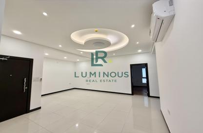 Apartment - 3 Bedrooms - 2 Bathrooms for rent in Sanad - Central Governorate