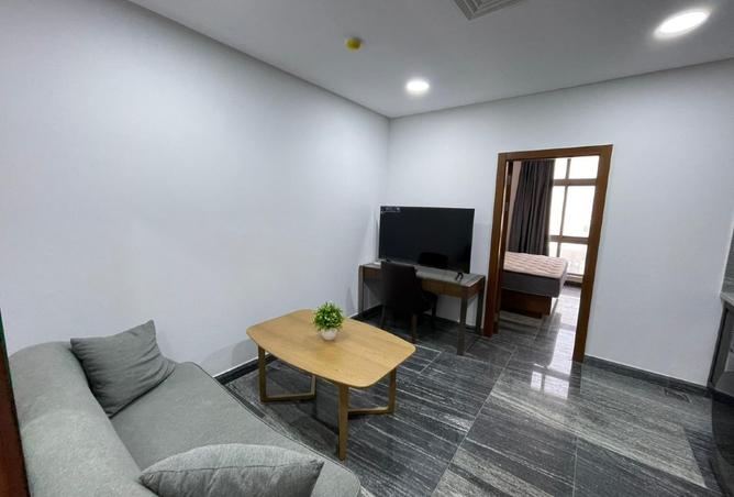 984208 - Property Image 2