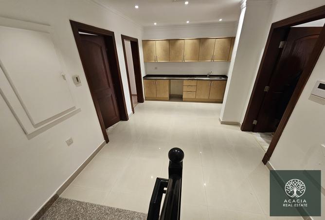 957121 - Property Image 2