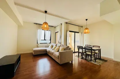 شقة - غرفة نوم - 2 حمامات للايجار في شارع أمواج - أمواج - المحرق