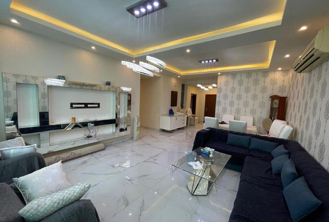 967884 - Property Image 2