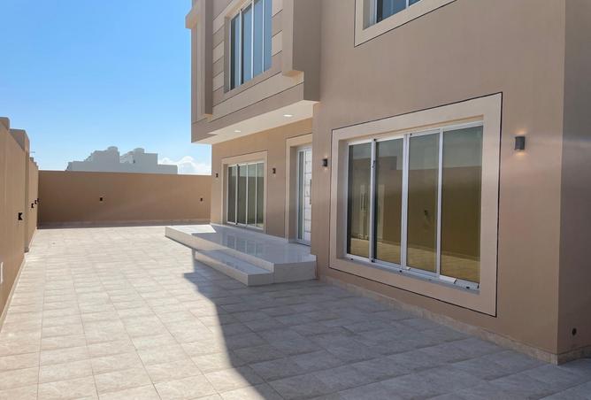 977773 - Property Image 2