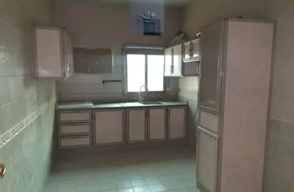 شقة - 3 غرف نوم - 2 حمامات للايجار في توبلي - المحافظة الوسطى