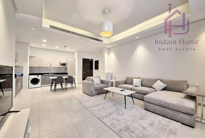 988479 - Property Image 2