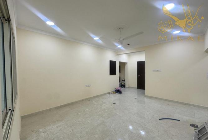 960618 - Property Image 2