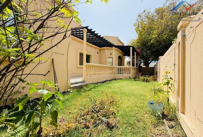 987427 - Property Main Image