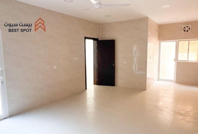 989114 - Property Image 3