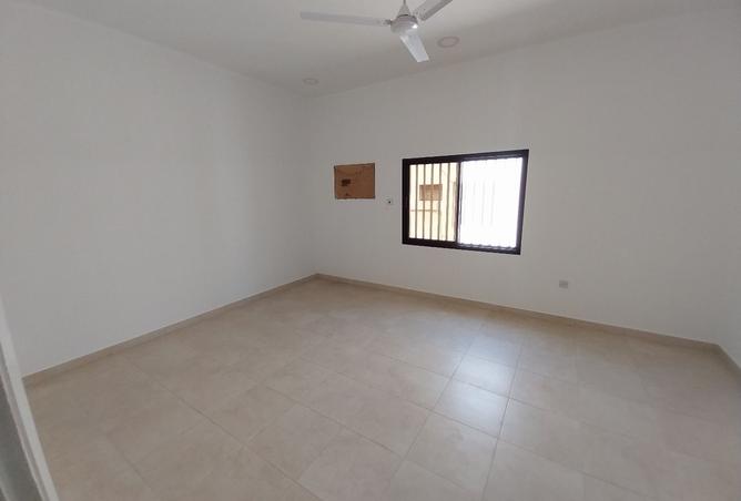 974245 - Property Image 3