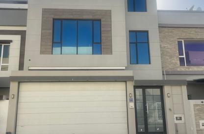 Villa - 4 Bedrooms - 4 Bathrooms for sale in Karrana - Northern Governorate