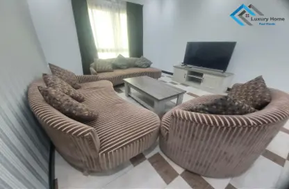 Apartment - 2 Bedrooms - 3 Bathrooms for rent in Al Burhama - Manama - Capital Governorate