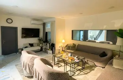 Villa - 6 Bedrooms - 5 Bathrooms for sale in Busaiteen - Muharraq Governorate