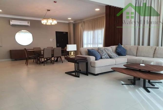888159 - Property Image 2