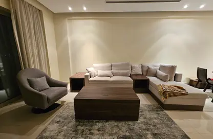 Apartment - 2 Bedrooms - 3 Bathrooms for rent in Reef Island - Capital Governorate