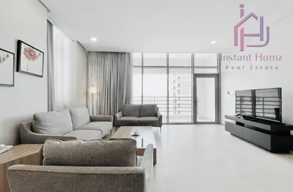 Apartment - 2 Bedrooms - 3 Bathrooms for rent in Al Juffair - Capital Governorate