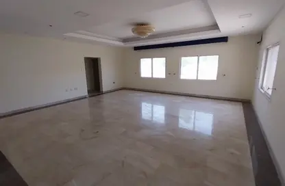 فيلا - 3 غرف نوم - 4 حمامات للايجار في جرداب - المحافظة الوسطى